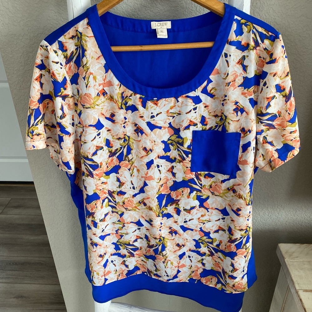 Floral Jcrew silk like shirt